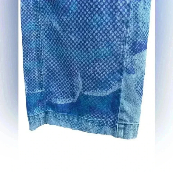 Anthropologie Pilcro Women's 25 Blue Gwen Mid
Rise Wide Leg Boho Splatter Jeans - Picture 5 of 13